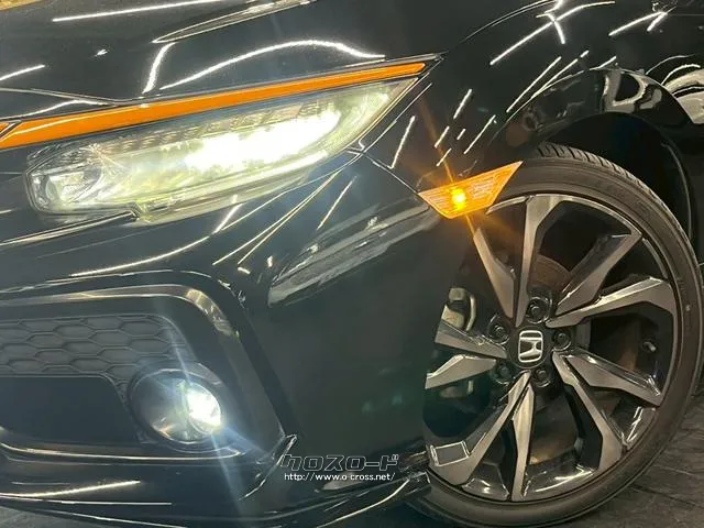 自社整備工場・板金工場を備え、車検から事故の修理まで対応致します。 ホンダ シビック