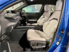 レクサス UX