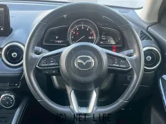 マツダ MAZDA2