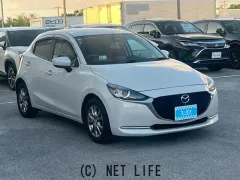 マツダ MAZDA2