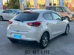 マツダ MAZDA2