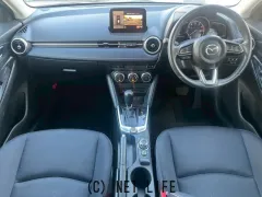 マツダ MAZDA2