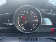マツダ MAZDA2
