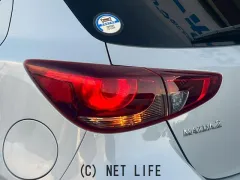 マツダ MAZDA2