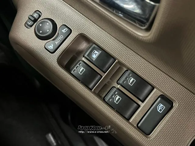 自社整備工場・板金工場を備え、車検から事故の修理まで対応致します。 ダイハツ ムーヴキャンバス