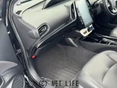 トヨタ プリウスPHV