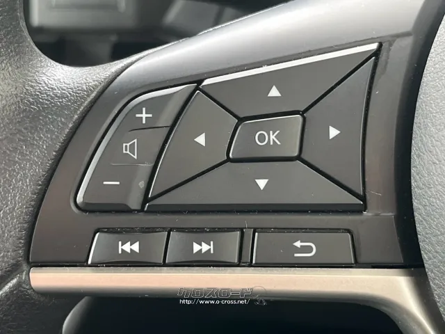 自社整備工場・板金工場を備え、車検から事故の修理まで対応致します。 日産 ルークス