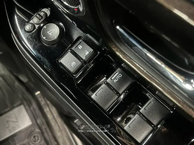 「お問合せはユーポス豊見城店まで/098-996-3107へ!お待ちしております ホンダ N-BOX