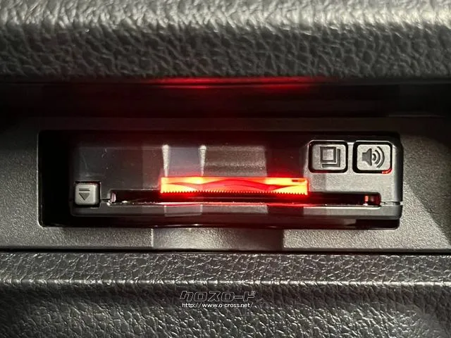 【ETC】搭載。納車後すぐに長距離ドライブ可能です♪ トヨタ ヴォクシー