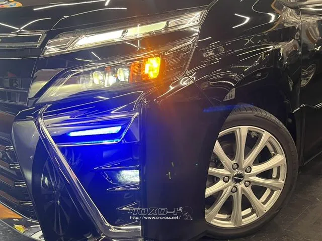 自社整備工場・板金工場を備え、車検から事故の修理まで対応致します。 トヨタ ヴォクシー