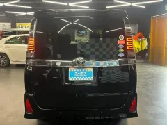トヨタ ヴォクシー