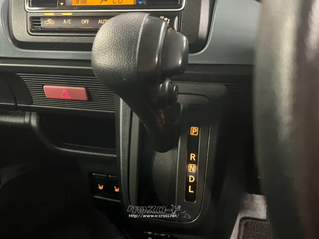 自社整備工場・板金工場を備え、車検から事故の修理まで対応致します。 スズキ スペーシアベース