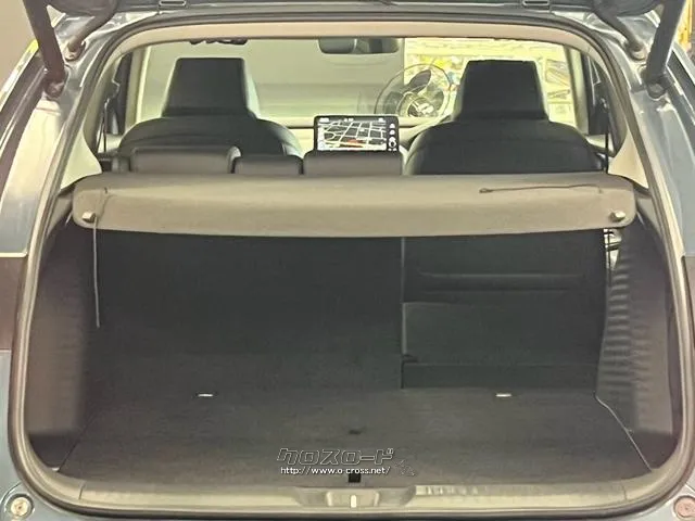 後部座席を倒すと更に広いスペースがうまれます。 ホンダ ZR-V