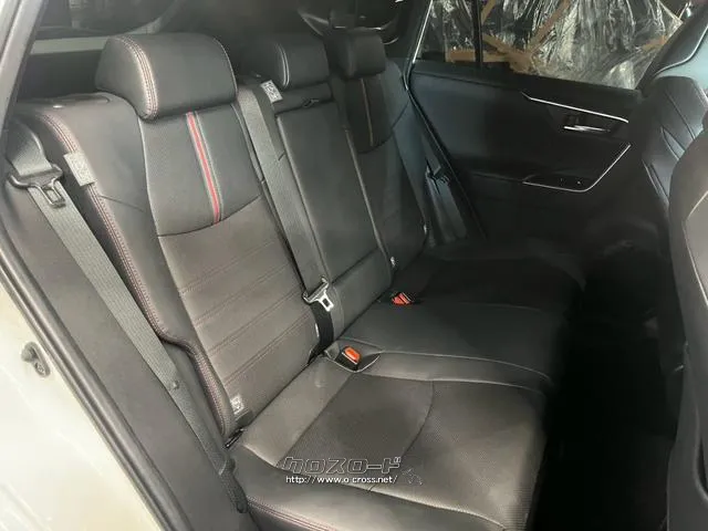 選べる最長10年保証。長く乗る車だからこそ、信頼のユーポスで車選びを!!! トヨタ RAV4 PHV