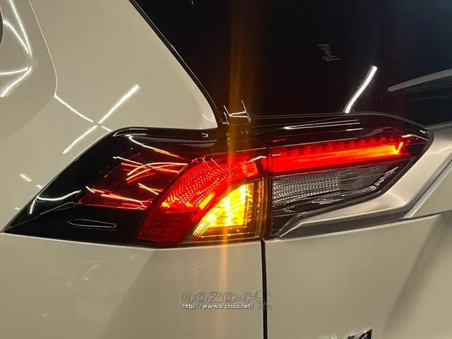 選べる最長10年保証。長く乗る車だからこそ、信頼のユーポスで車選びを!!! トヨタ RAV4 PHV