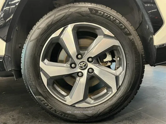 選べる最長10年保証。長く乗る車だからこそ、信頼のユーポスで車選びを!!! トヨタ RAV4 PHV
