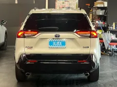 トヨタ RAV4 PHV