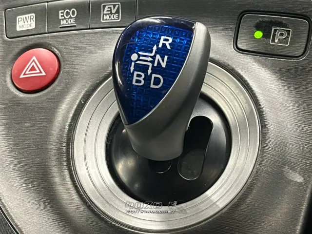 選べる最長10年保証。長く乗る車だからこそ、信頼のユーポスで車選びを!!! トヨタ プリウス