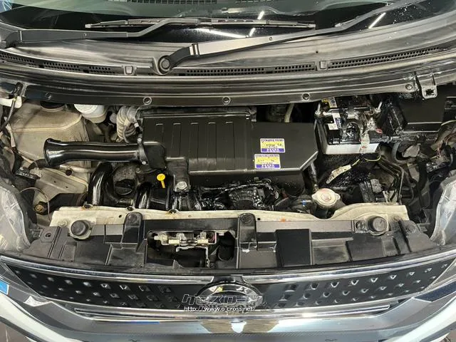 エンジンルームや足回りの状態も良好です♪ 日産 デイズルークス