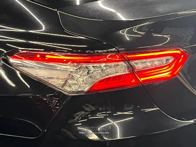 自社整備工場・板金工場を備え、車検から事故の修理まで対応致します。 トヨタ カムリ