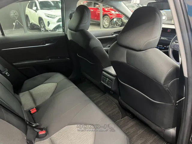 自社整備工場・板金工場を備え、車検から事故の修理まで対応致します。 トヨタ カムリ