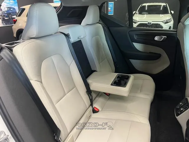 内装・外装共にきれいな状態で展示してます。是非一度、現車を見に来てください。 ボルボ XC40