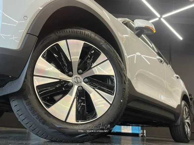 保証にご加入で選べるメンテナンスパックもご用意。 ボルボ XC40
