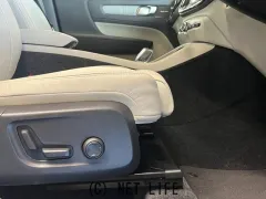 ボルボ XC40