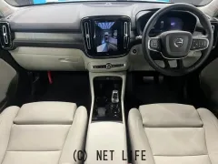 ボルボ XC40