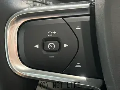 ボルボ XC40