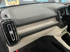 ボルボ XC40