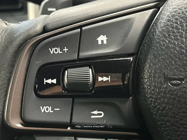 自社整備工場・板金工場を備え、車検から事故の修理まで対応致します。 ホンダ WR-V