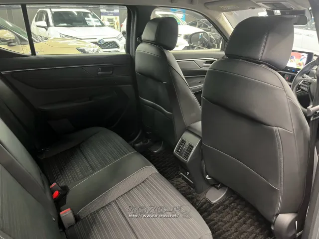 自社整備工場・板金工場を備え、車検から事故の修理まで対応致します。 ホンダ WR-V