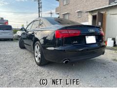 アウディ A6