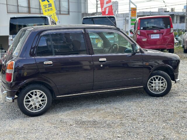 ダイハツ ミラジーノ