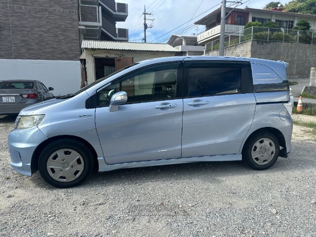 ホンダ フリードスパイクハイブリッド