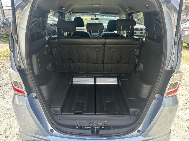 ホンダ フリードスパイクハイブリッド