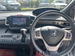 ホンダ フリードスパイクハイブリッド