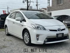 トヨタ プリウスPHV