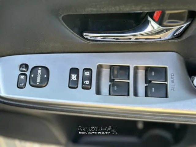 トヨタ プリウスα