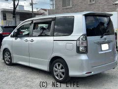 トヨタ ヴォクシー