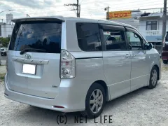 トヨタ ヴォクシー