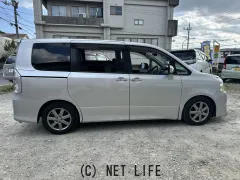 トヨタ ヴォクシー