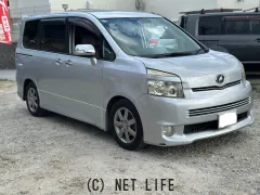 トヨタ ヴォクシー
