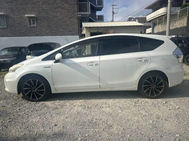 トヨタ プリウスα