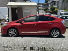 トヨタ プリウス