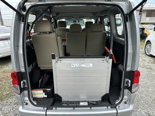 日産 NV200バネットバン
