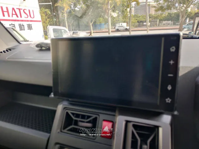 ダイハツ タフト