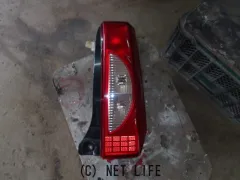 外装・エアロ 右テールレンズ