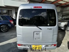 ダイハツ ハイゼットカーゴ